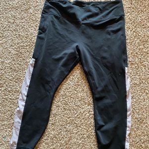 Women’s Nike Dri Fit Capris
